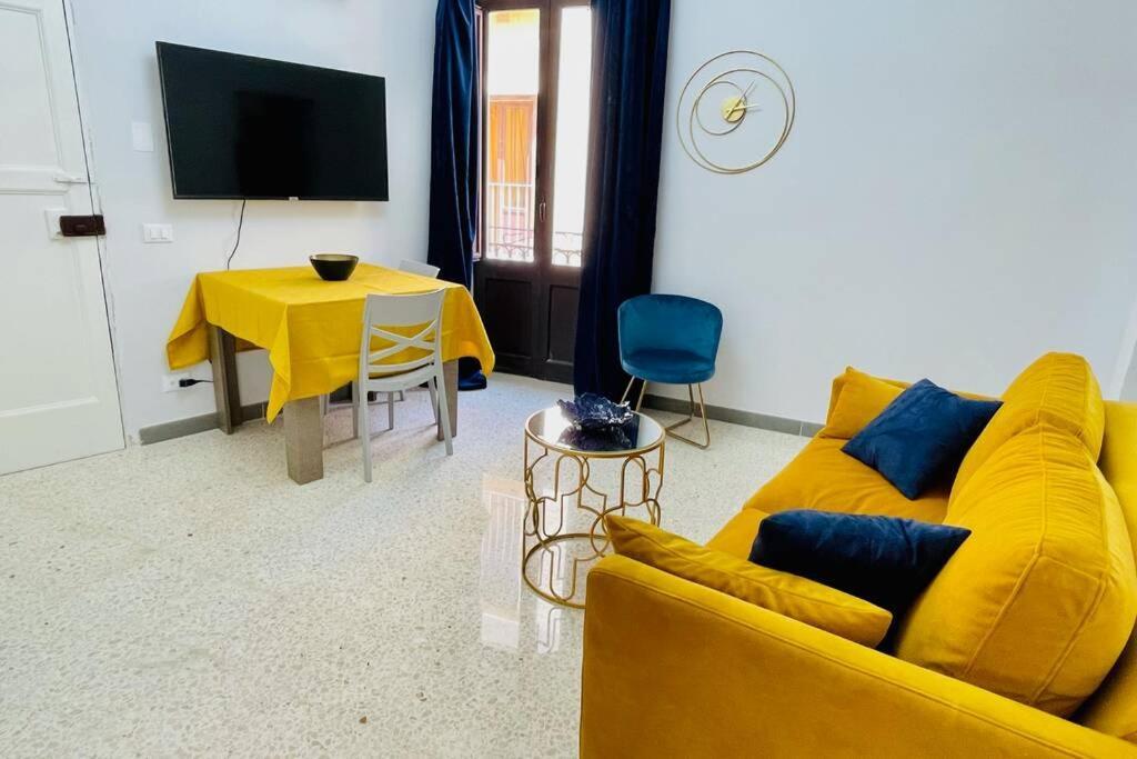 Trapani Centro Storico Apartment, Great Central Location! All New Furniture And Appliances! מראה חיצוני תמונה
