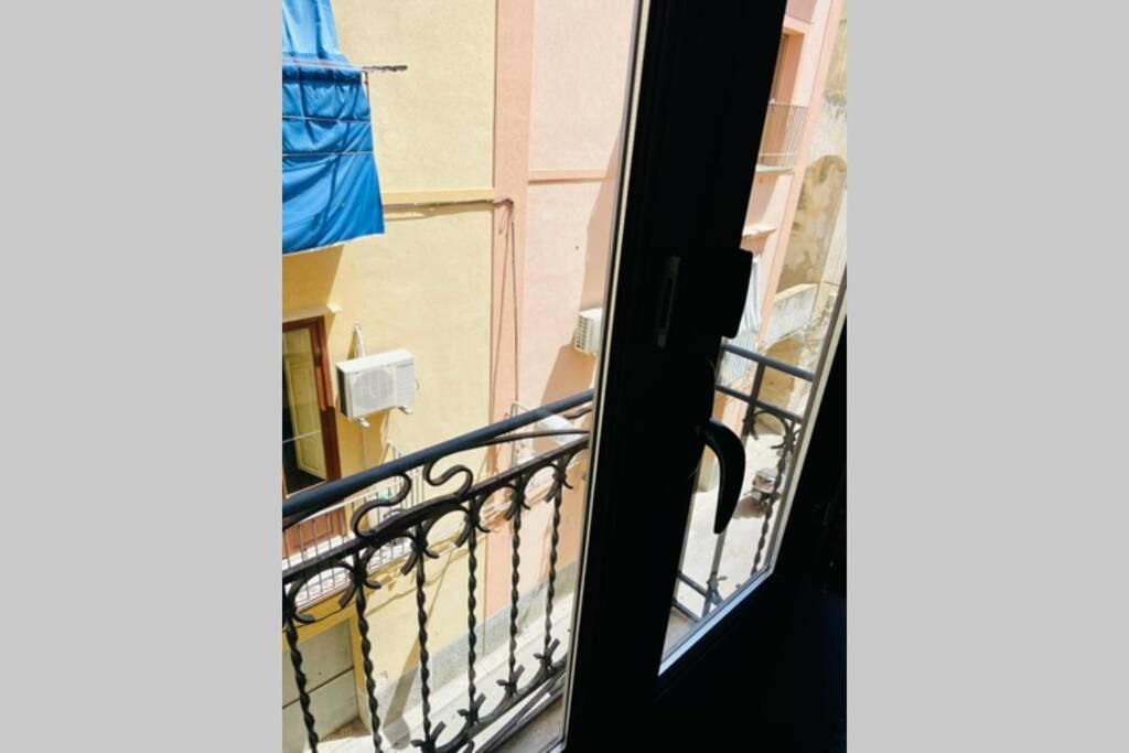 Trapani Centro Storico Apartment, Great Central Location! All New Furniture And Appliances! מראה חיצוני תמונה